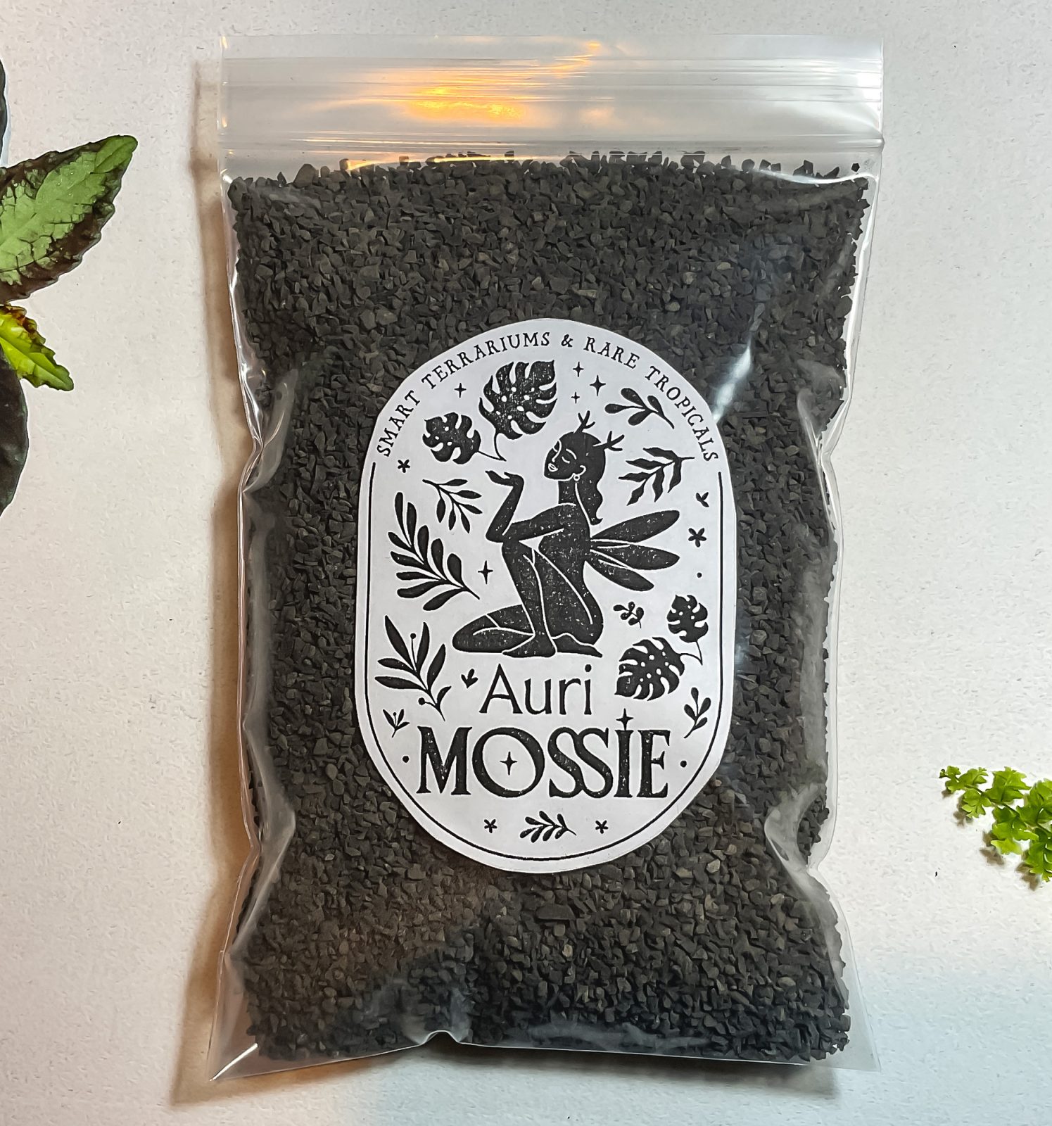 Schwarzer Basaltsand 2–5 mm im Beutel – Drainage und Ziersand für Pflanzen