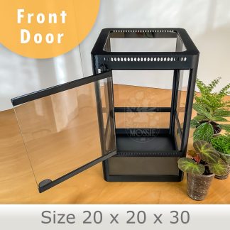 Mini Terrarium mit klaren Wänden für kleine tropische Pflanzen.